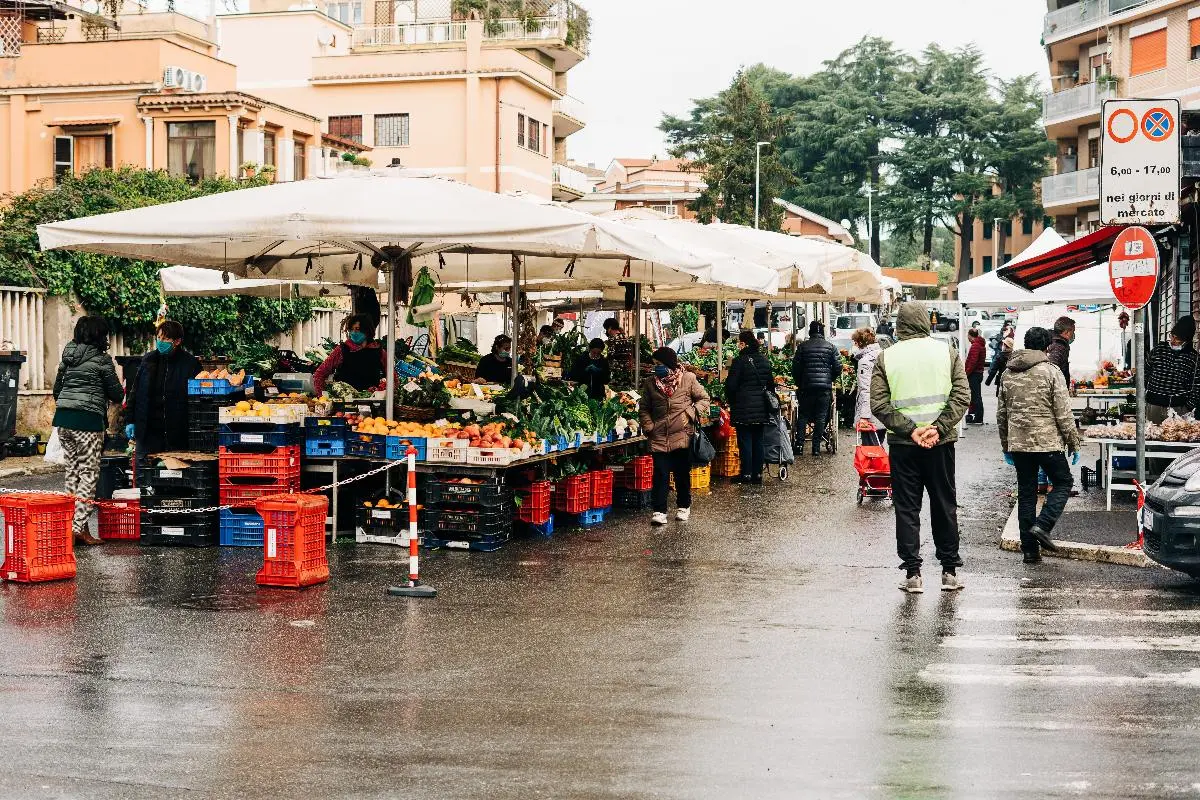 Não perca estes mercados de compras únicos em Roma 