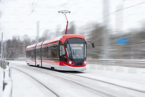 Poruszanie się po londyńskim transporcie publicznym: Pociągi, autobusy i nie tylko