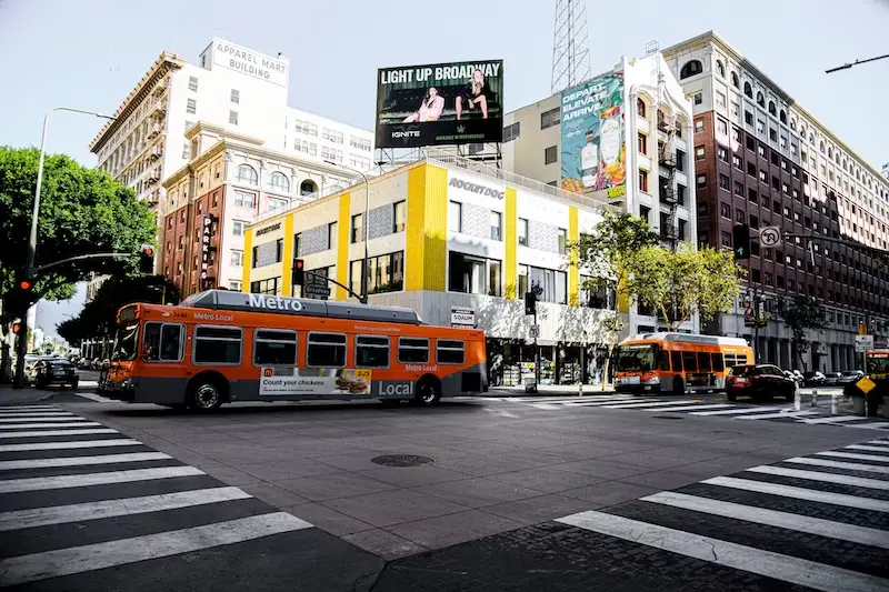 Guia de compras na escala: Lembranças e presentes para comprar no LAX