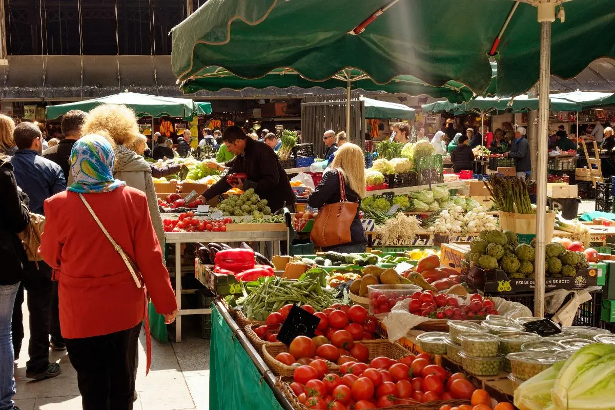 Guía de los mercados parisinos: Productos frescos, quesos y mucho más