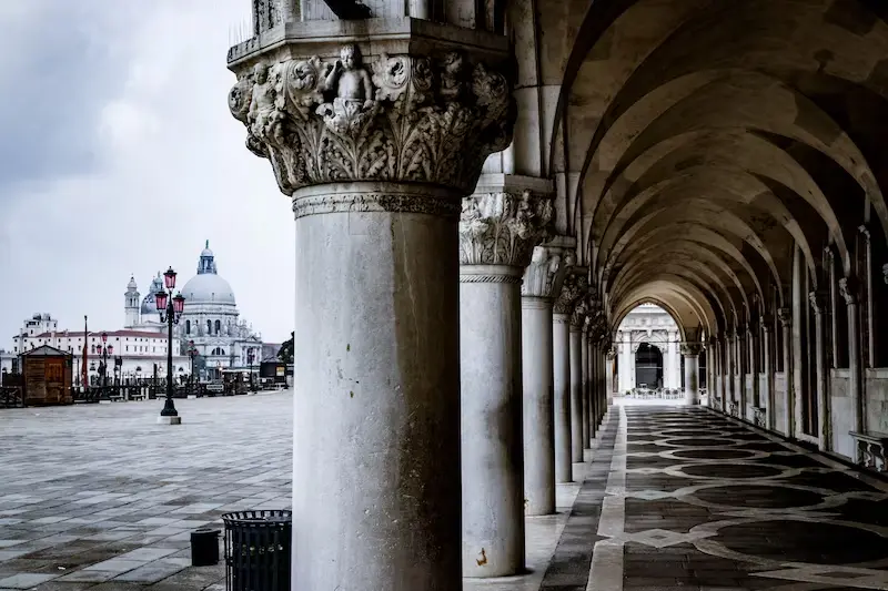 Os 10 melhores palácios e jardins de Veneza para desfrutar