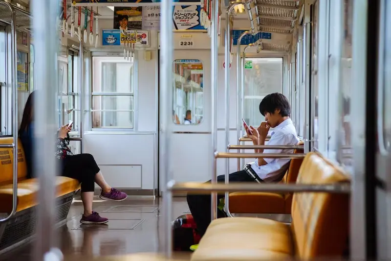 Guía completa de la red ferroviaria de Tokio: Precios, Trenes, Tap-and-go