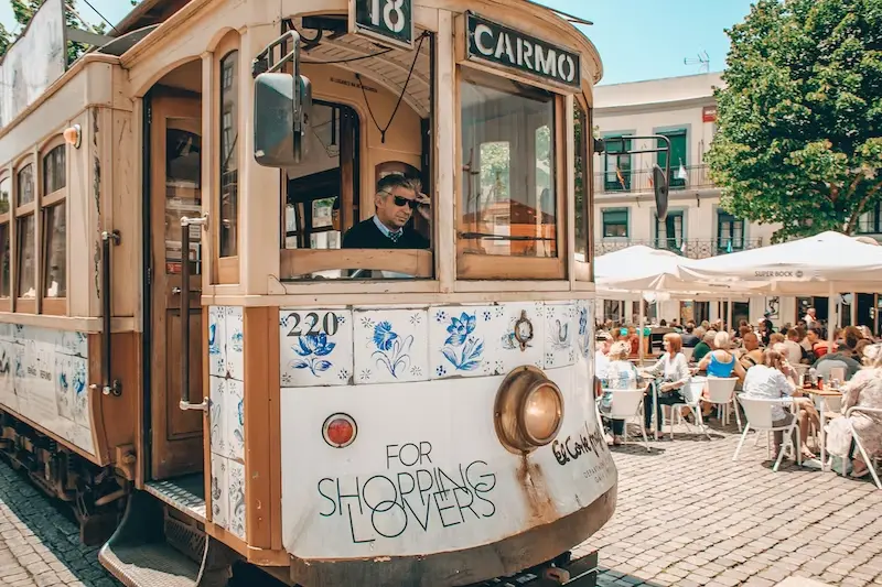 Poruszanie się po Porto: Praktyczne wskazówki dotyczące transportu