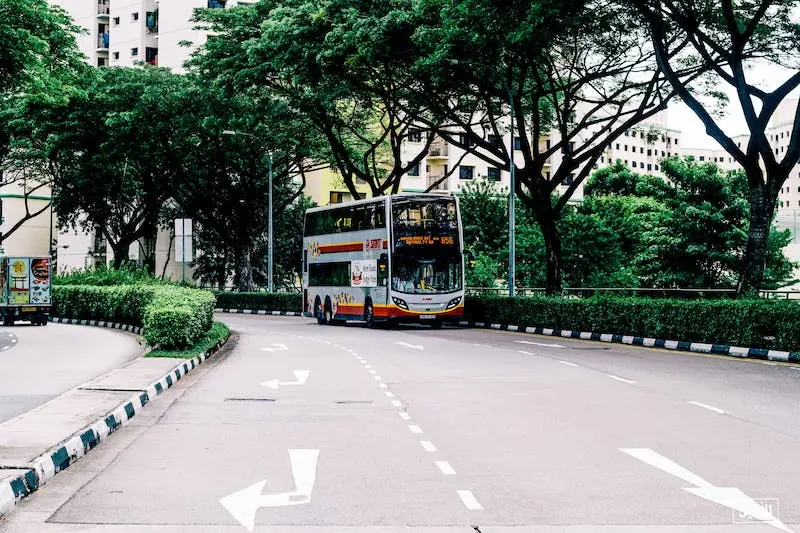 Moverse por Singapur: La guía de transporte definitiva