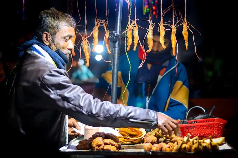 Dai centri Hawker alle specialità locali: Il cibo di Singapore