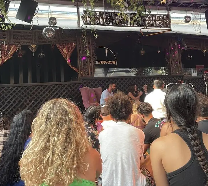 Club Space Miami: Von Beat Drops bis Downward Dogs