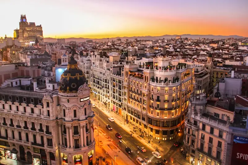 Hoe 24 uur doorbrengen in Madrid: tips voor een tussenstop/overnachting