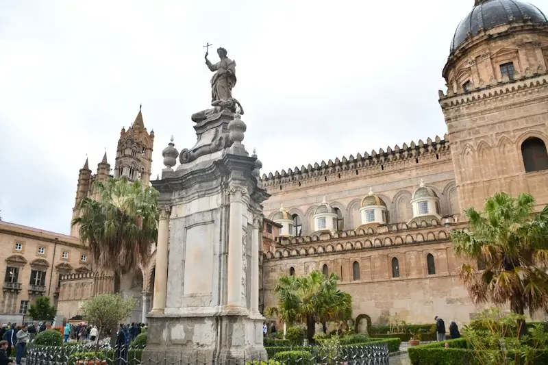 O melhor guia de arquitetura para a Arte Nova em Palermo