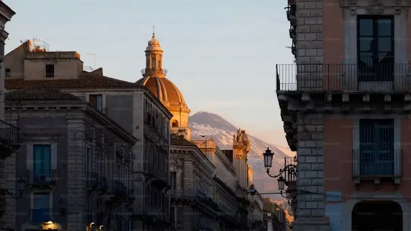 Cinco lugares que fazem de Catânia um sítio único para visitar