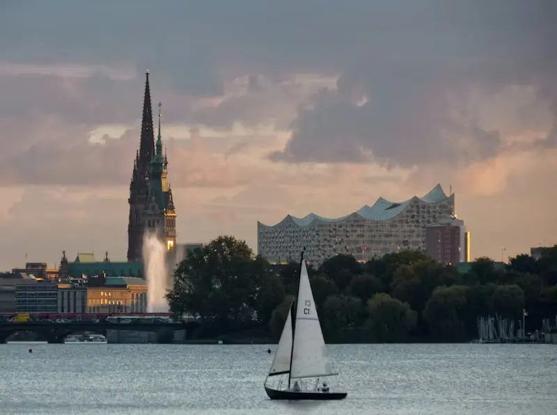 Maritimes Hamburg: Beste Häfen und Ausblicke am Wasser