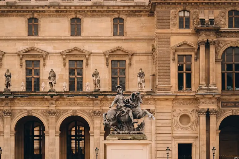 Entdecken Sie die Zitadelle, die Kunstmuseen und die einzigartigen Cafés von Lille