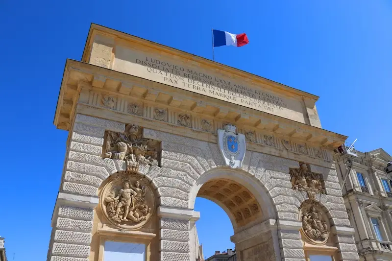 Discover Montpellier’s Arc de Triomphe & Jardin des Plantes