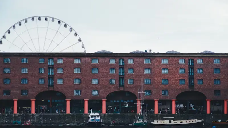 Albert Dock de Liverpool: História, lojas e museus