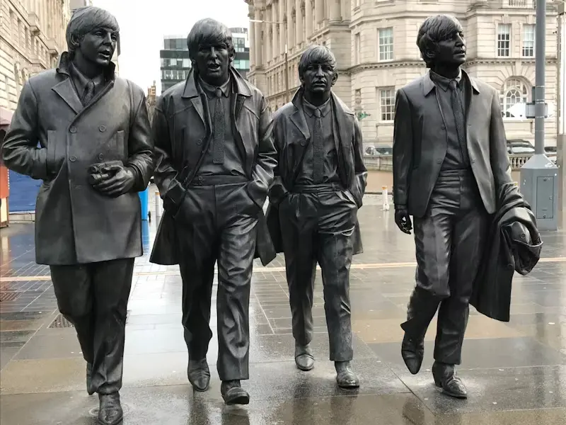 Descubra a Liverpool dos Beatles: Os principais marcos da música