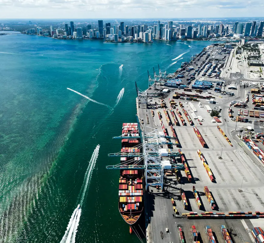 Gepäckaufbewahrung Miami Hafen