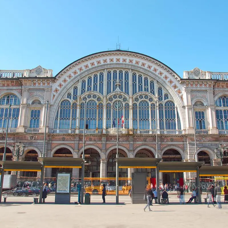 Depósitos Bagagens Estação de Turim Porta Nuova